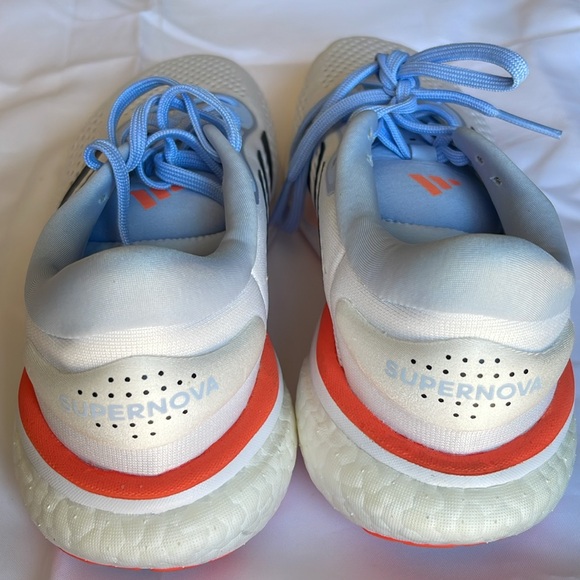 Adidas women’s supernova slightly used with lots of life left - Picture 2 of 6